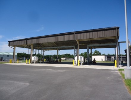 An aircraft fuel storage complex