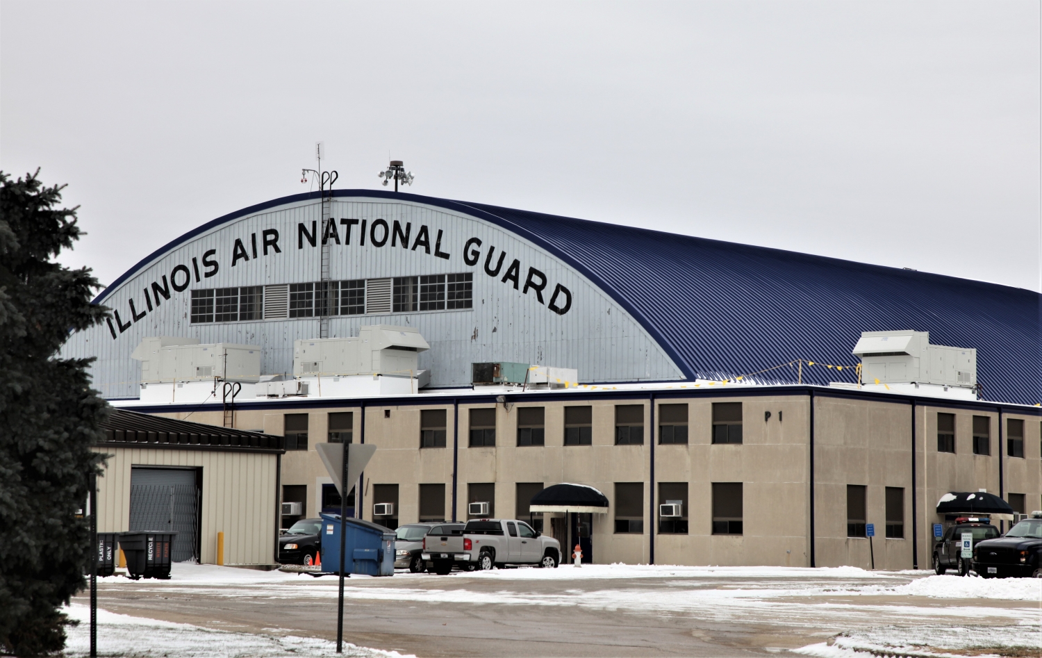 F-16 maintenance hangar facility